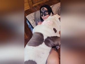 First Animal Kiss: itsScarlettlux and Her Dog, Hardcore Anal Knot