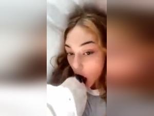 Zoophilie intense : Le chien domine, la femme jouit