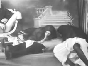 Dominant dog, submissive woman: Hardcore animal sex