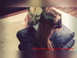 Dog savagely fucking a blonde girl until cum