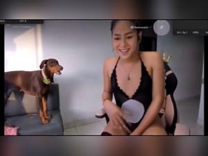 Délices interdits : Le plaisir animal chez les femmes dominées